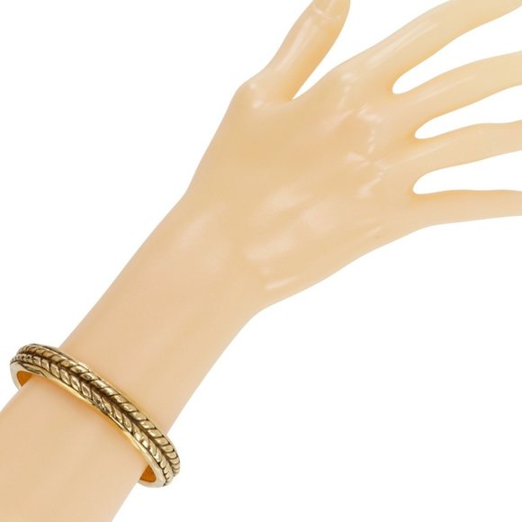 CHANEL Gold Bracelet - Picture 2 of 6